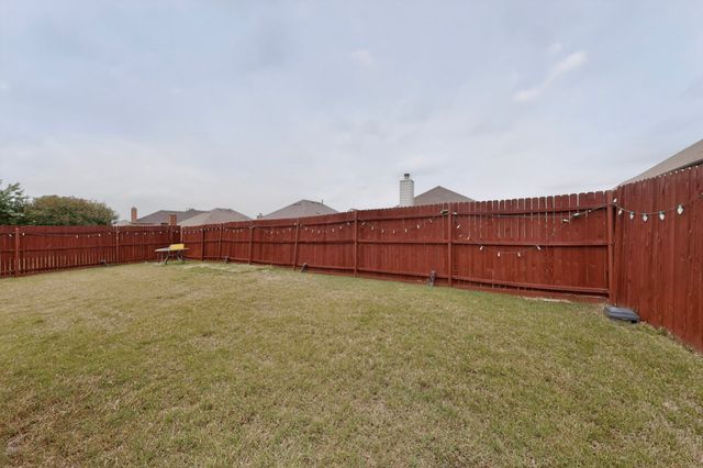 2345 Fountain Gate Drive, Little Elm, TX 75068