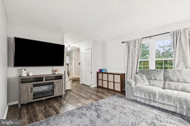 12733 HILLMEADE STATION DR, Bowie, MD 20720