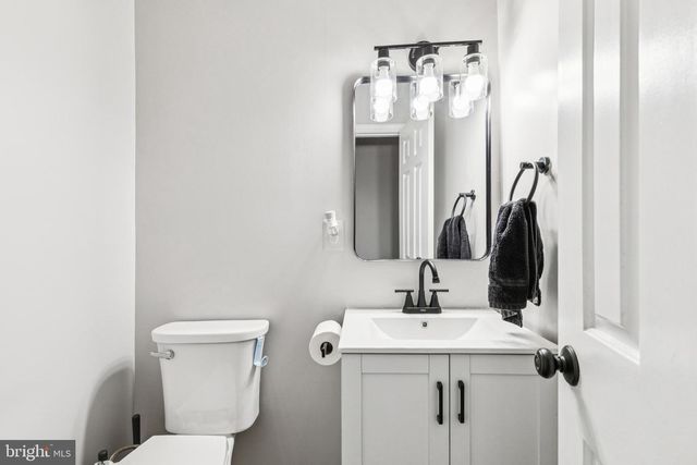 12733 HILLMEADE STATION DR, Bowie, MD 20720