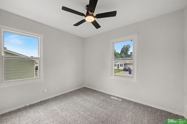7625 S 40th Street, Bellevue, NE 68147
