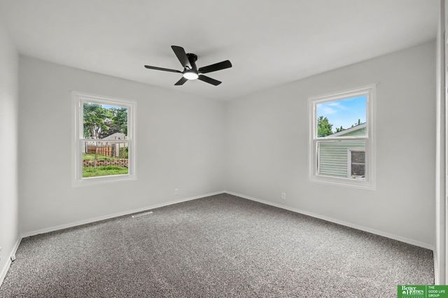 7625 S 40th Street, Bellevue, NE 68147
