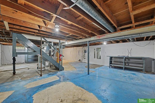 7625 S 40th Street, Bellevue, NE 68147