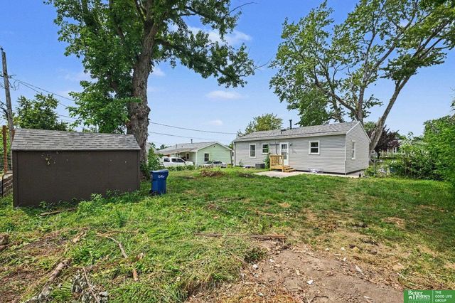 7625 S 40th Street, Bellevue, NE 68147