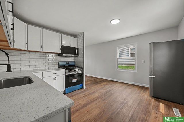 7625 S 40th Street, Bellevue, NE 68147