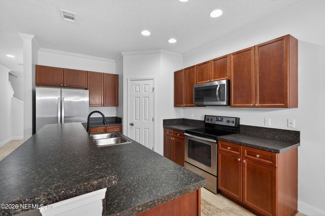 6251 DEVONHURST Drive, Jacksonville, FL 32258