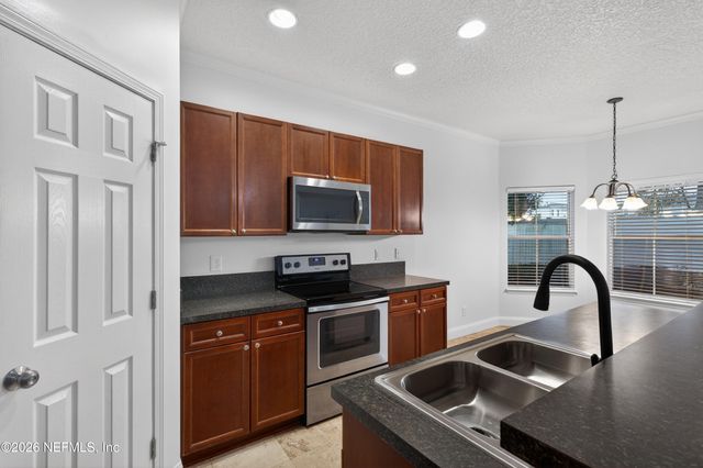 6251 DEVONHURST Drive, Jacksonville, FL 32258