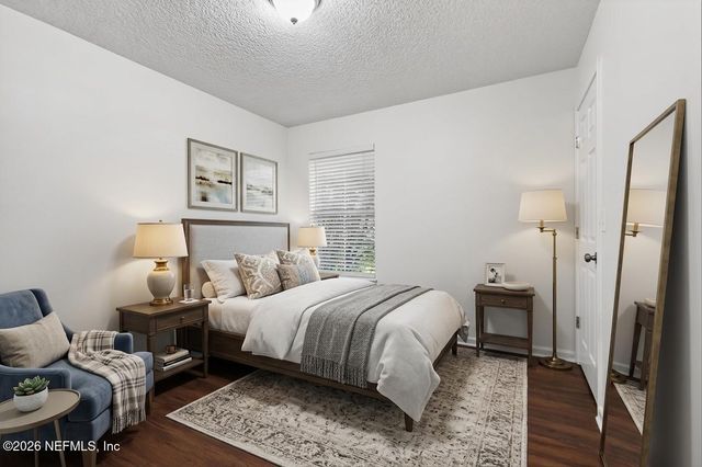 6251 DEVONHURST Drive, Jacksonville, FL 32258