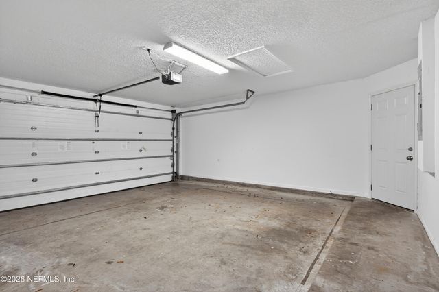 6251 DEVONHURST Drive, Jacksonville, FL 32258