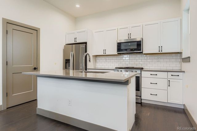 1280 E Hampden Avenue B, Englewood, CO 80113