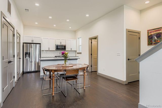 1280 E Hampden Avenue B, Englewood, CO 80113