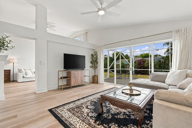 4969 BROADSTONE Circle, West Palm Beach, FL 33417
