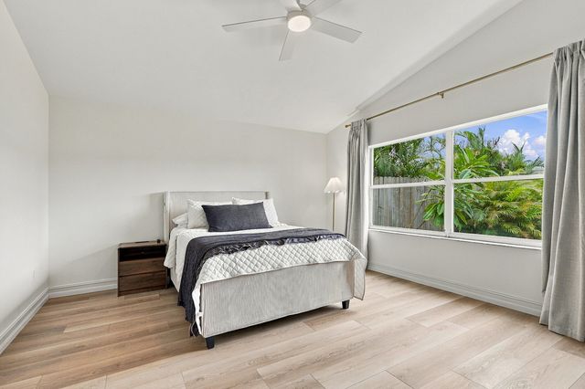 4969 BROADSTONE Circle, West Palm Beach, FL 33417