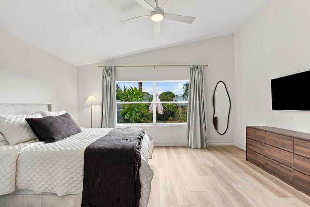4969 BROADSTONE Circle, West Palm Beach, FL 33417