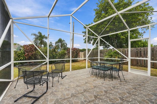 4969 BROADSTONE Circle, West Palm Beach, FL 33417