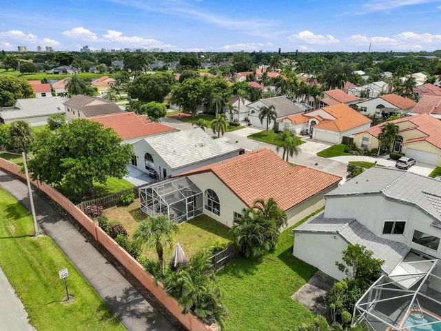 4969 BROADSTONE Circle, West Palm Beach, FL 33417