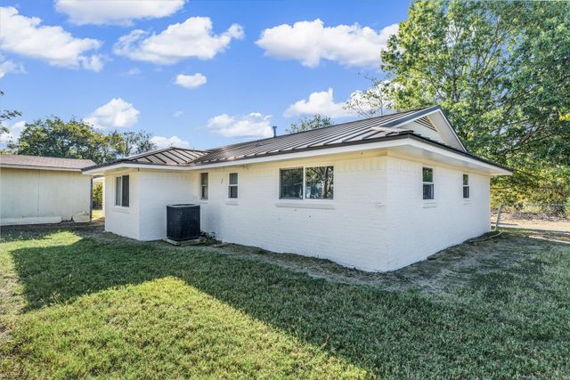 217 Shady Street, Marlin, TX 76661