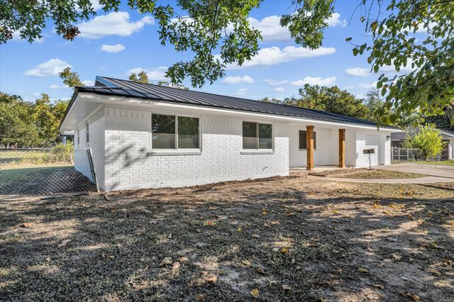 217 Shady Street, Marlin, TX 76661