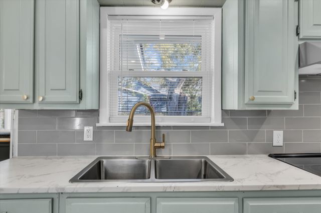 217 Shady Street, Marlin, TX 76661