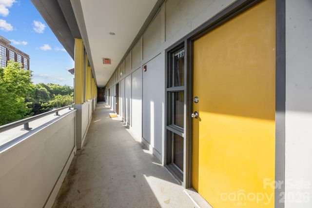 514 W 10th Street 403, Charlotte, NC 28202