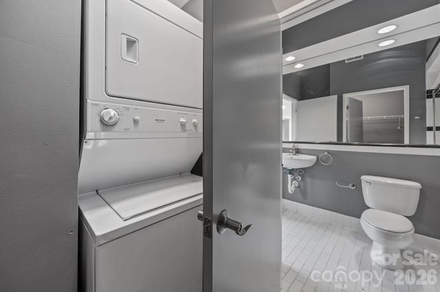 514 W 10th Street 403, Charlotte, NC 28202
