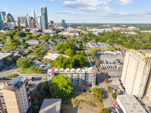 514 W 10th Street 403, Charlotte, NC 28202