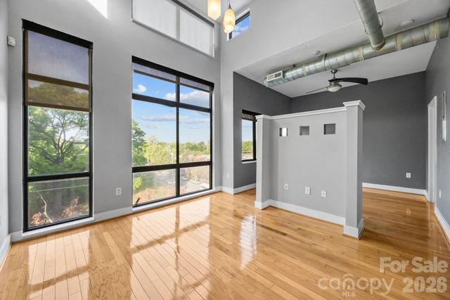 514 W 10th Street 403, Charlotte, NC 28202