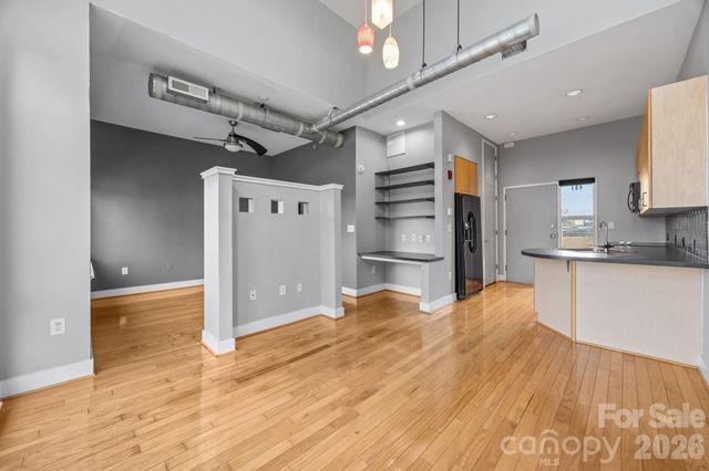 514 W 10th Street 403, Charlotte, NC 28202