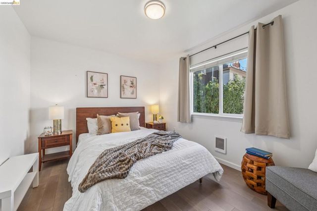 2012 Chestnut St, Oakland, CA 94607