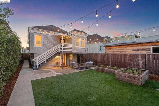 2012 Chestnut St, Oakland, CA 94607