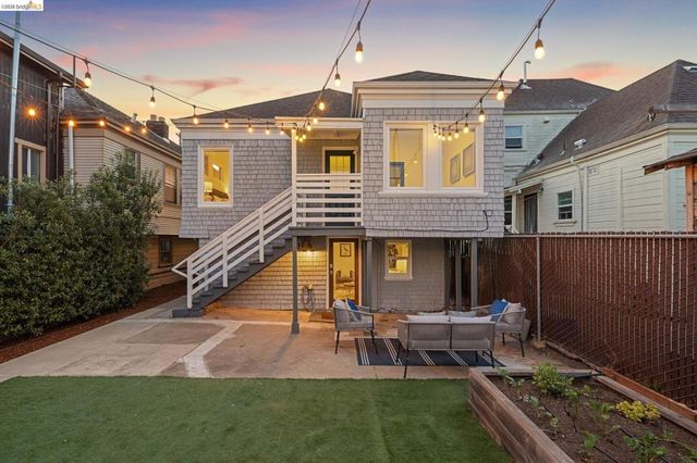 2012 Chestnut St, Oakland, CA 94607