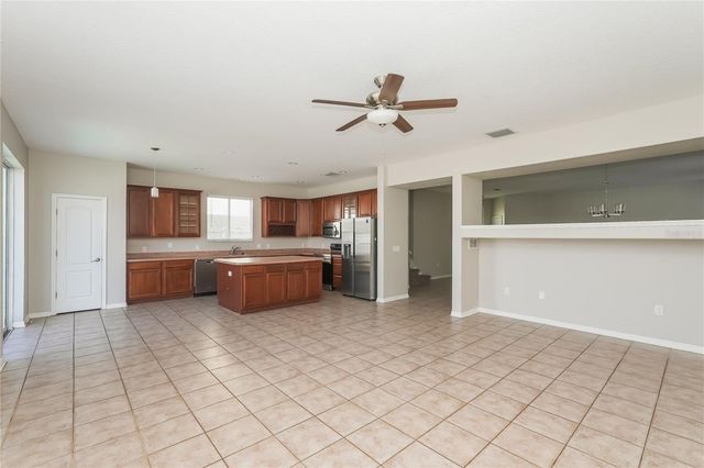 12125 FOX BLOOM AVENUE, Gibsonton, FL 33534