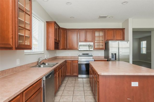 12125 FOX BLOOM AVENUE, Gibsonton, FL 33534