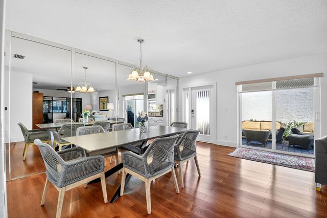 5198 Mirror Lakes Boulevard, Boynton Beach, FL 33472