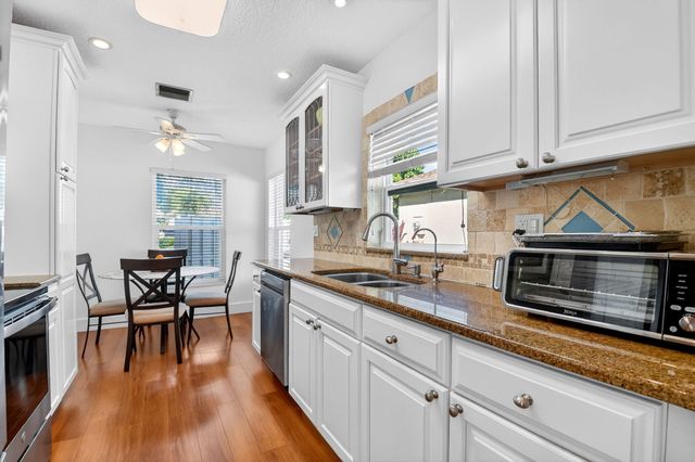 5198 Mirror Lakes Boulevard, Boynton Beach, FL 33472