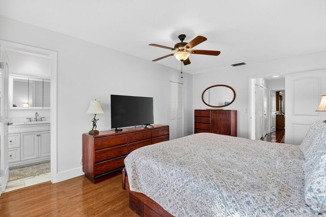 5198 Mirror Lakes Boulevard, Boynton Beach, FL 33472