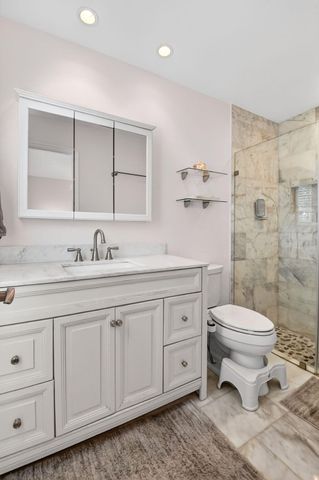 5198 Mirror Lakes Boulevard, Boynton Beach, FL 33472