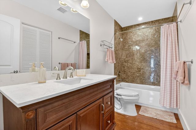 5198 Mirror Lakes Boulevard, Boynton Beach, FL 33472