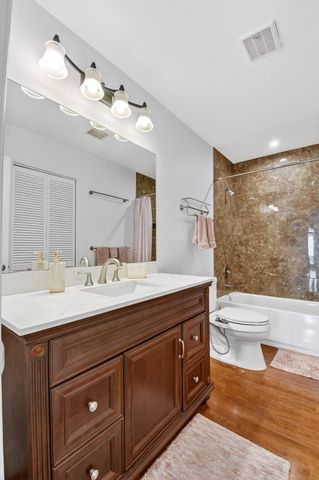 5198 Mirror Lakes Boulevard, Boynton Beach, FL 33472