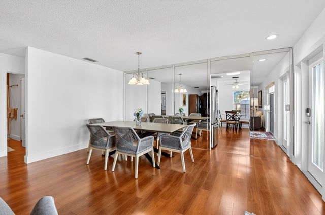 5198 Mirror Lakes Boulevard, Boynton Beach, FL 33472