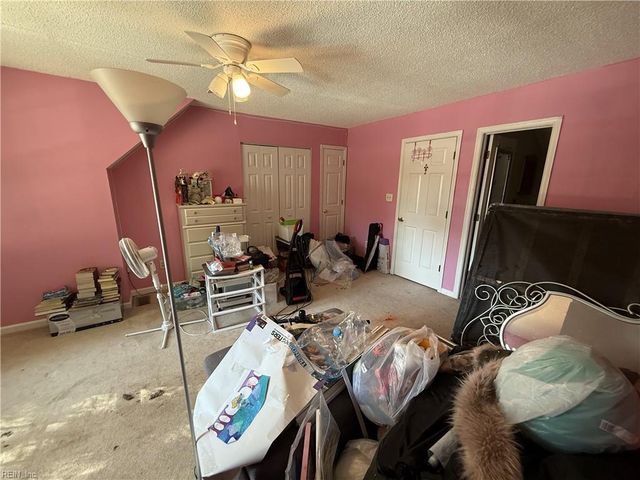 407 Hollomon DR, Hampton, VA 23666