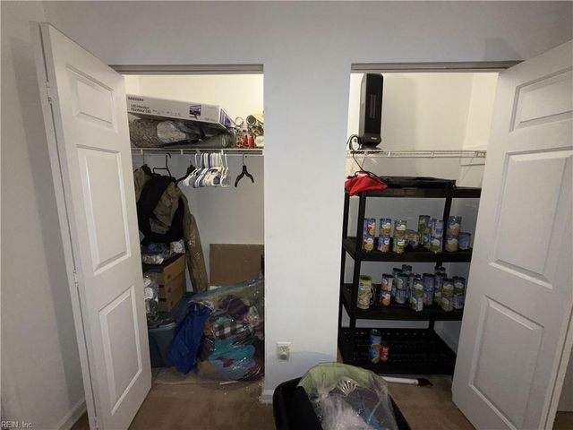 407 Hollomon DR, Hampton, VA 23666