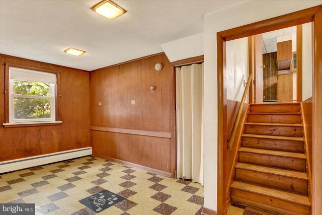 240 WALNUT ST, Highspire, PA 17034