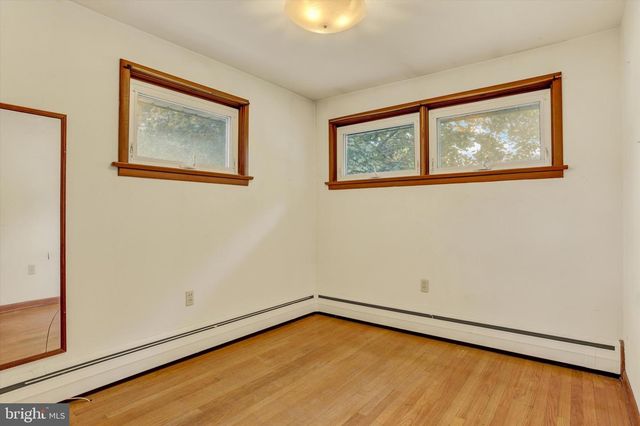 240 WALNUT ST, Highspire, PA 17034