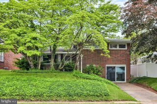 240 WALNUT ST, Highspire, PA 17034