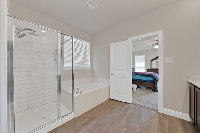 10700 Rock Bolt Drive, Aubrey, TX 76227