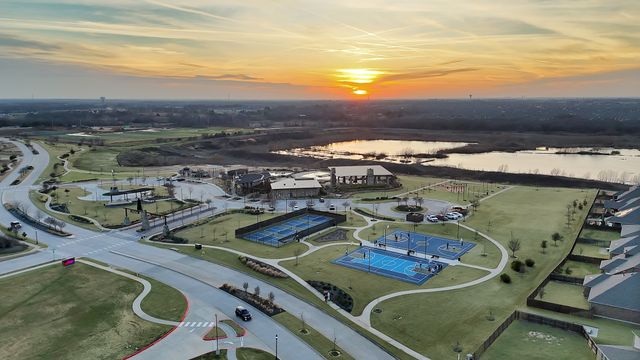 10700 Rock Bolt Drive, Aubrey, TX 76227