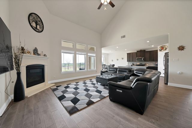 10700 Rock Bolt Drive, Aubrey, TX 76227