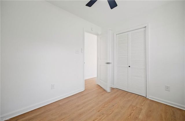 121 Phillips LN, Newport News, VA 23602