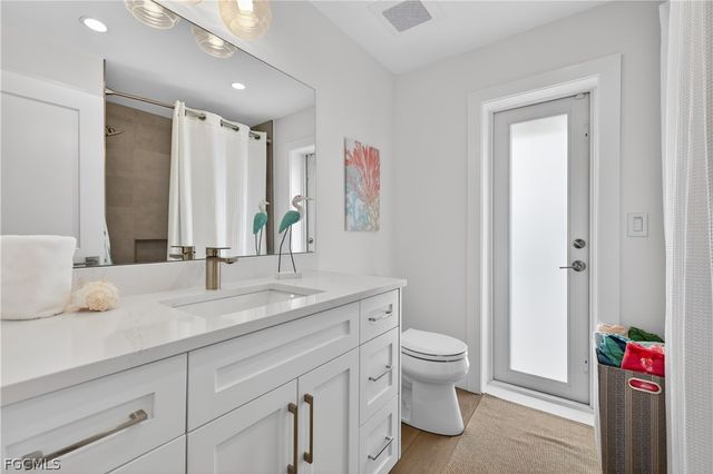 1103 Captains Walk ST, Sanibel, FL 33957