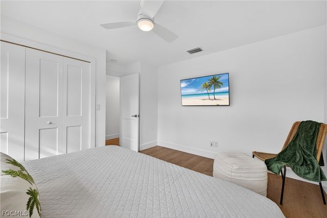 1103 Captains Walk ST, Sanibel, FL 33957